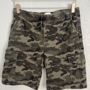 Old Navy boys camouflage cargo shorts size XL (14-16)